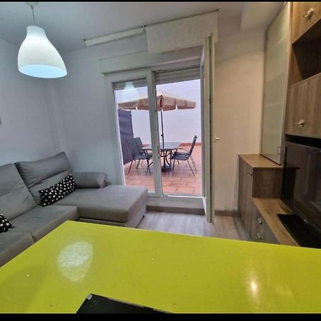 Apartamento Con Terraza Y Parking Gijón Quarto foto