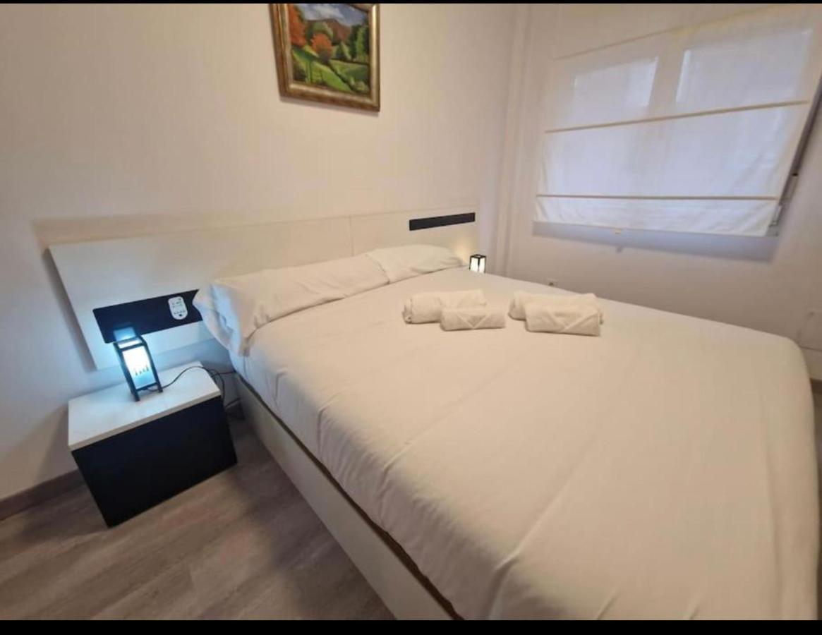 Apartamento Con Terraza Y Parking Gijón Quarto foto