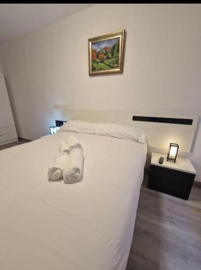 Apartamento Con Terraza Y Parking Gijón Quarto foto
